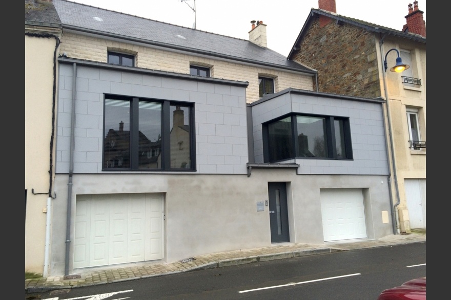 Extension bois sur garage maison de ville en Mayenne (53)