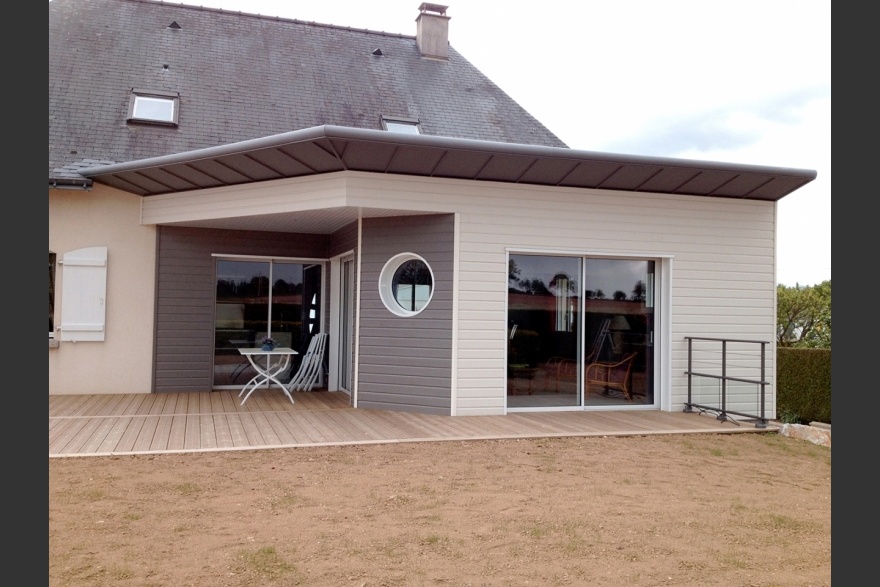 Extension bois sur jardin maison traditionnelle en Mayenne (53)