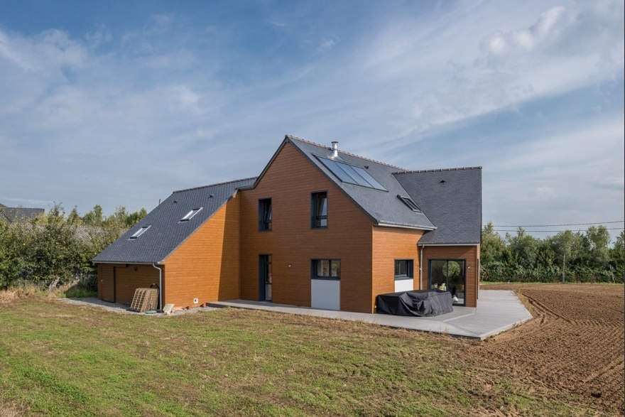 Maison bois traditionnelle aspect bois en Mayenne (53)