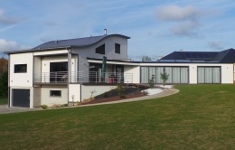 Maison bois toit courbe en Mayenne (53)