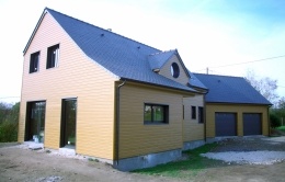 Maison bois traditionnelle aspect bois en Mayenne (53)